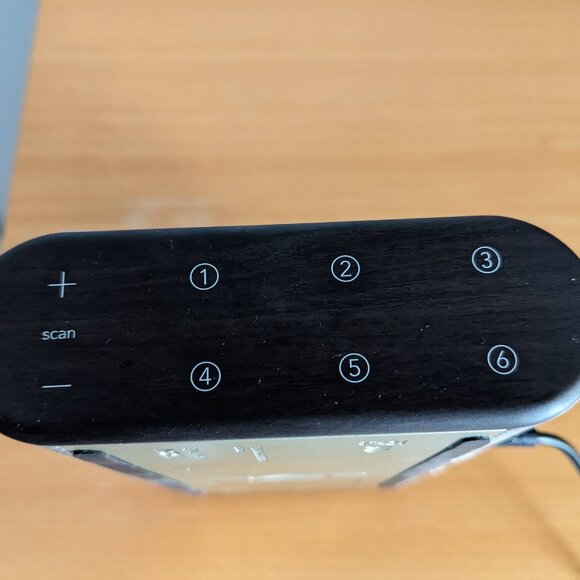 Lexon Miami Time Alarm Clock FM Radio - Picture 4 of 5